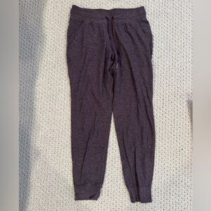 Lululemon Ready To Rulu Pant 29" Heathered maroon / Black SZ 8